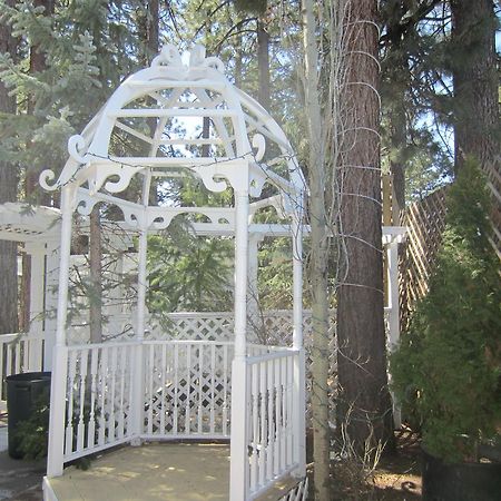 Tahoe Chalet Inn, The Theme Inn Lake Tahoe Airport エクステリア 写真