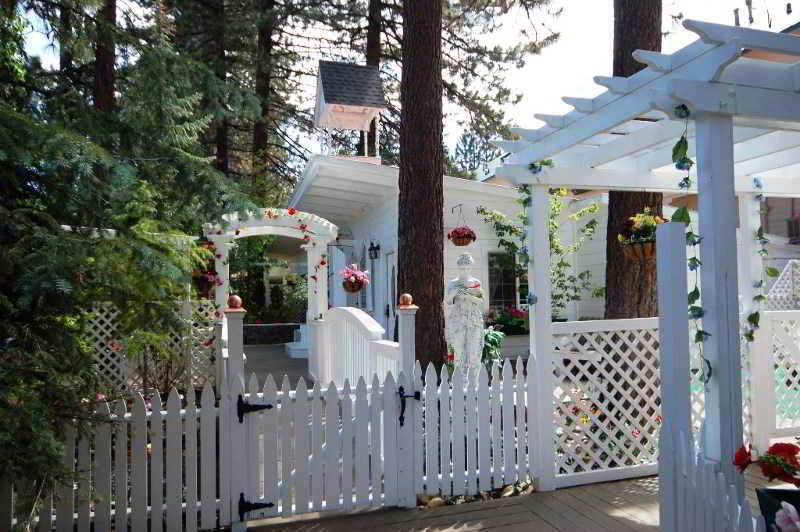 Tahoe Chalet Inn, The Theme Inn Lake Tahoe Airport エクステリア 写真