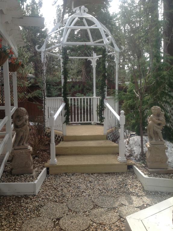 Tahoe Chalet Inn, The Theme Inn Lake Tahoe Airport エクステリア 写真